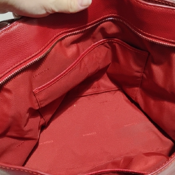 Authentic Coach Red Leather Turn Lock Tote Bag Gently Used - Picture 15 of 16